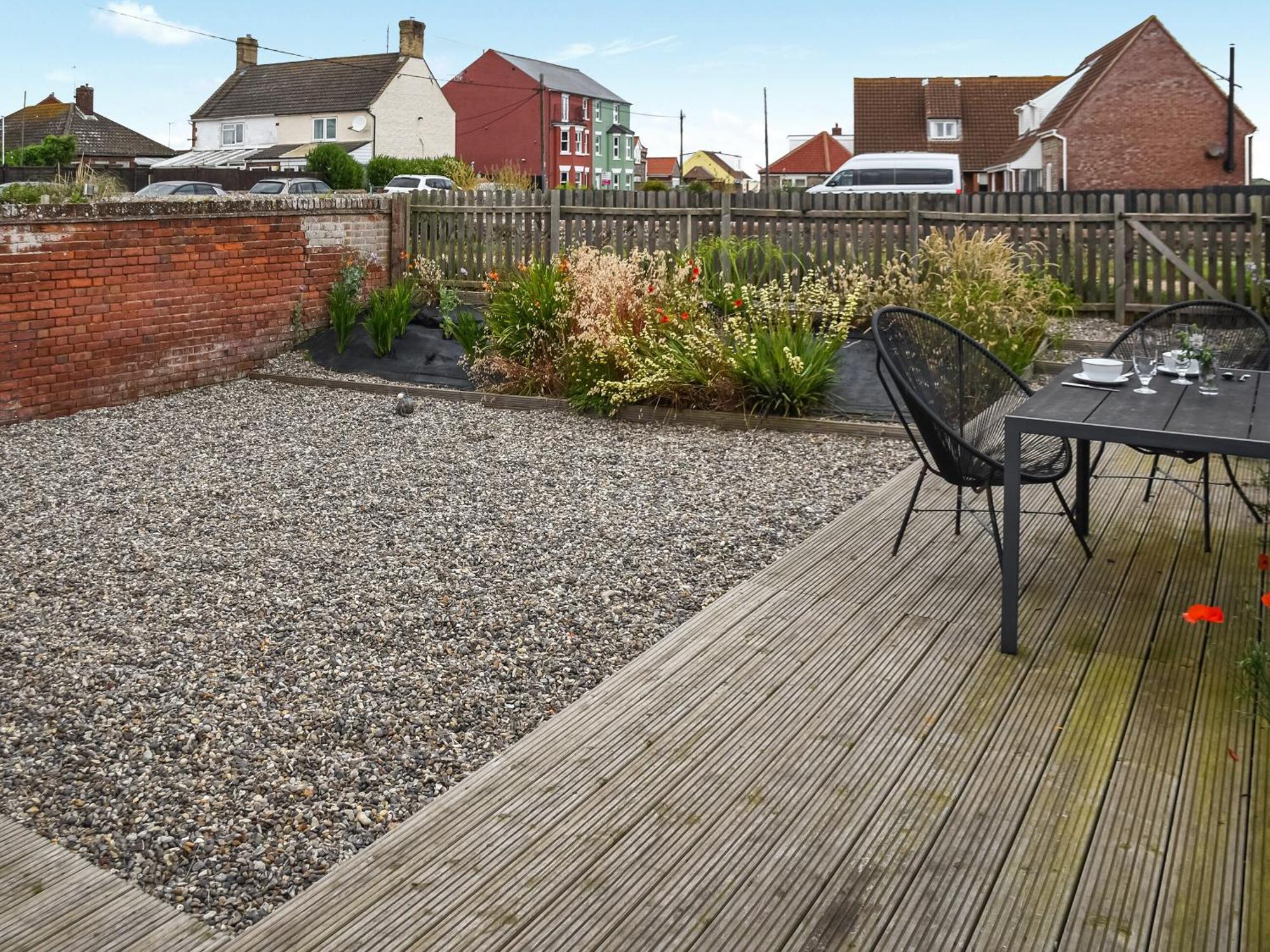 Starboard Villa Bacton  Exterior photo
